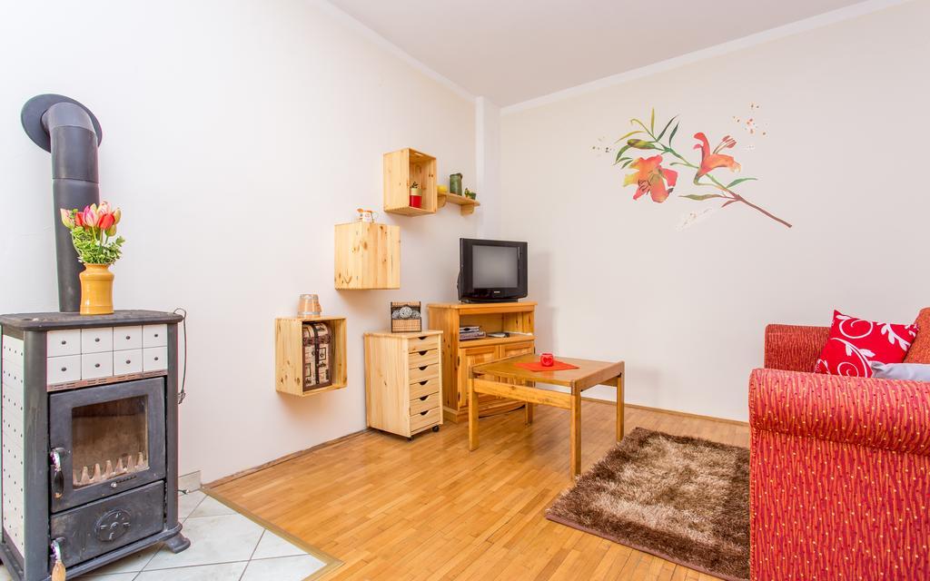Apartment Ana Polje  Екстер'єр фото